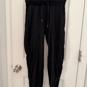 Lululemon studio dance